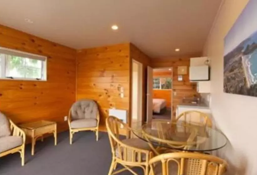 Huoneisto 1 Makuuhuone, Pauanui Pines Motor Lodge