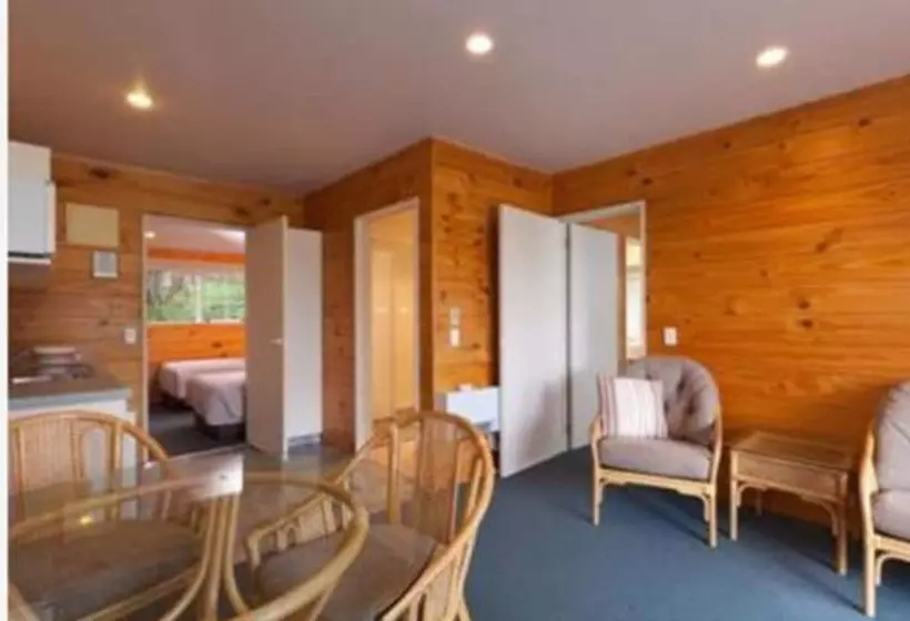 Huoneisto 2 Makuuhuonetta, Pauanui Pines Motor Lodge