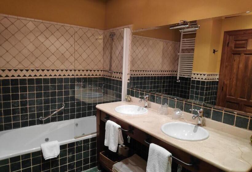 Номер Deluxe с Гидромассажем, Tierras De Moya
