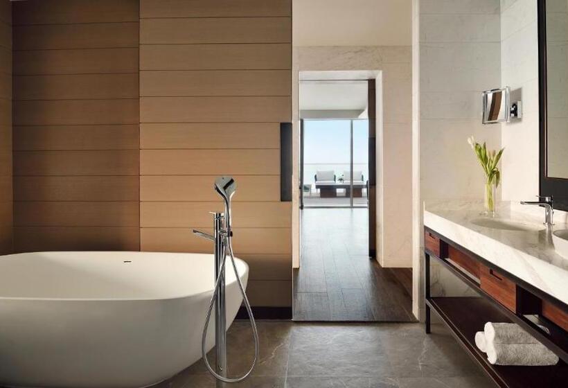 Люкс Клуб, Intercontinental Ras Al Khaimah Mina Al Arab Resort & Spa, An Ihg Hotel
