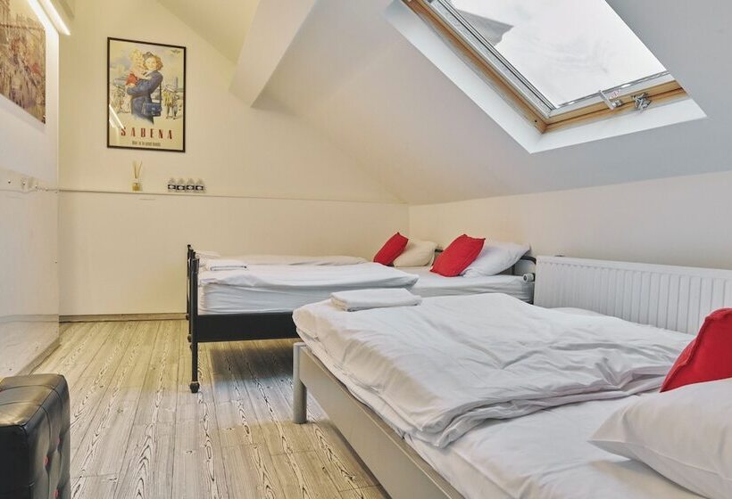 Standard Triple Room, The Legacy By 2go4 City Center