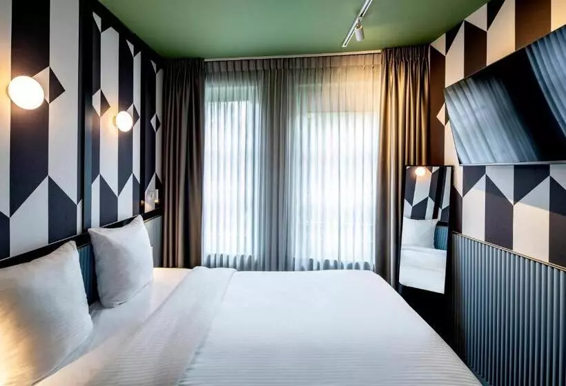 スタンダードルーム, Tourist Inn One Amsterdam
