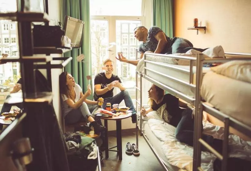 浴室共有ベーシック４人用ルーム, Tourist Inn One Amsterdam