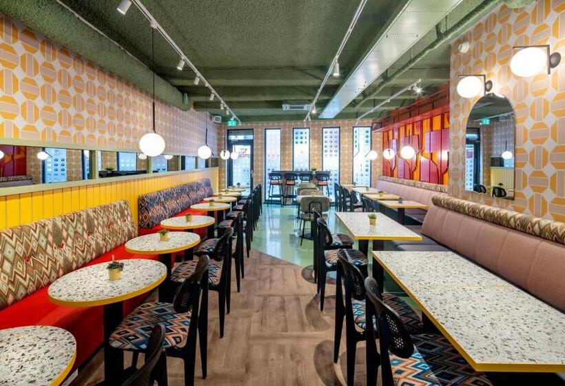 اتاق یک نفره پایه با سرویس بهداشتی مشترک, Tourist Inn One Amsterdam