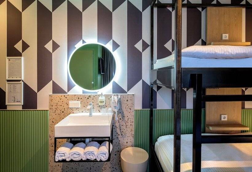 اتاق استاندارد چهار تخته, Tourist Inn One Amsterdam