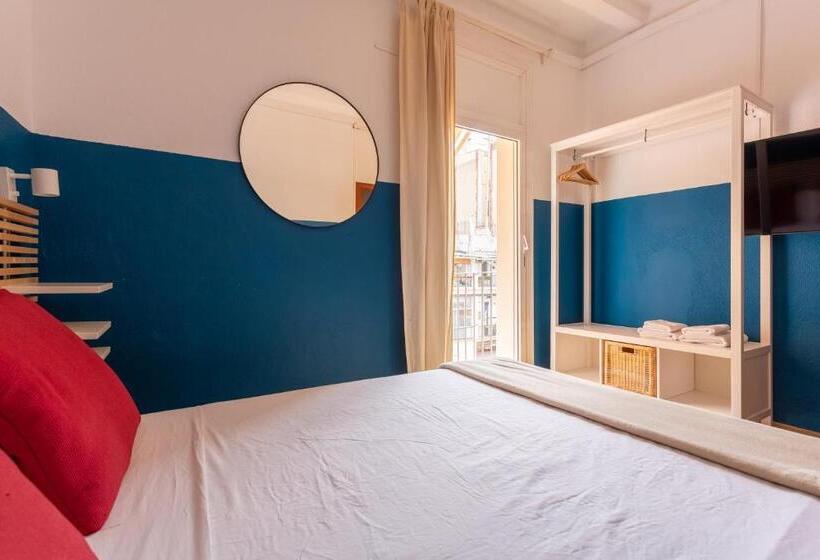 اتاق استاندارد با سرویس بهداشتی مشترک, Mambo Tango