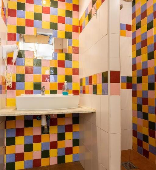 اتاق سوپریور, Mambo Tango