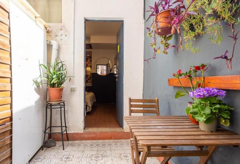 اتاق سوپریور, Mambo Tango