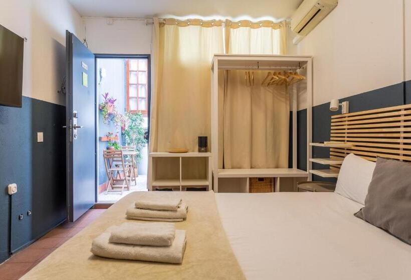 اتاق سوپریور, Mambo Tango