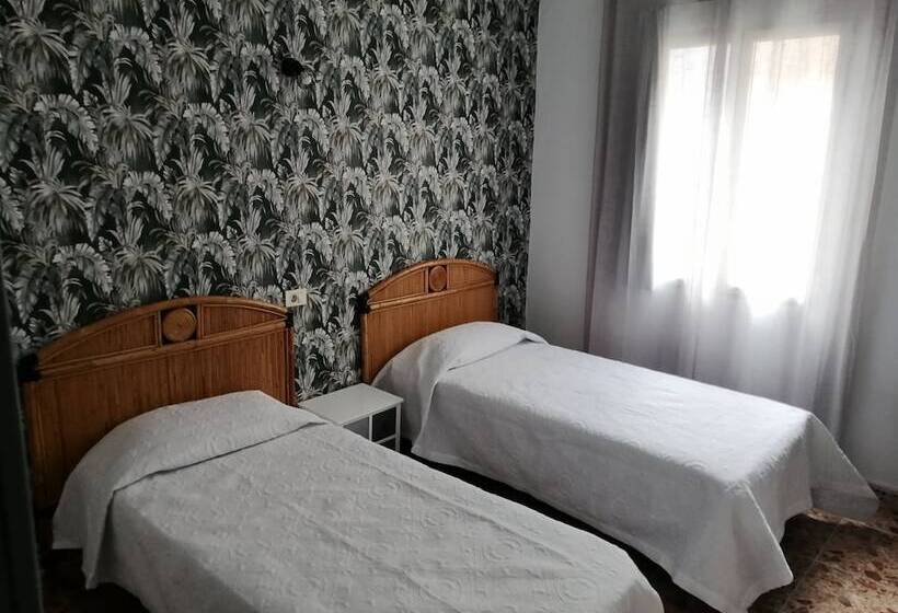 バスルーム共有のシングルスタンダード, Alcaravaneras Hostel