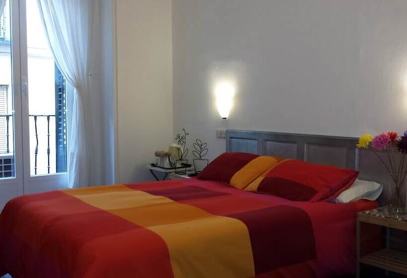 اتاق استاندارد, Hostal Casa Chueca