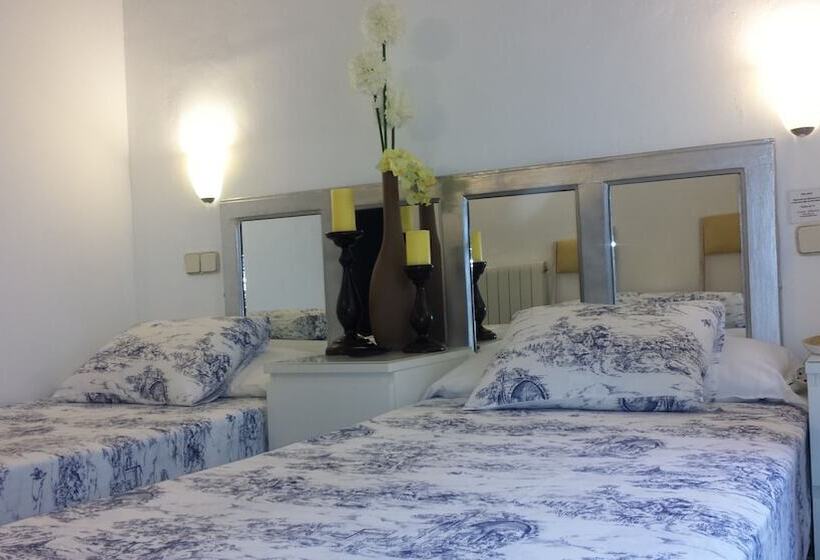 اتاق استاندارد, Hostal Casa Chueca