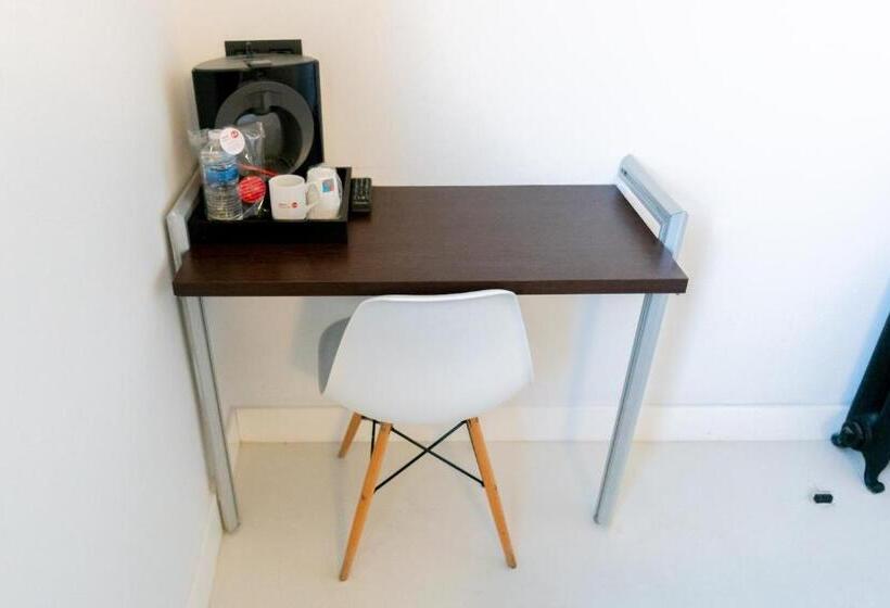 اتاق استاندارد یک نفره, Hostal Gran Via 44