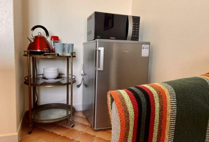 חדר סטנדרט, Angela Guest House