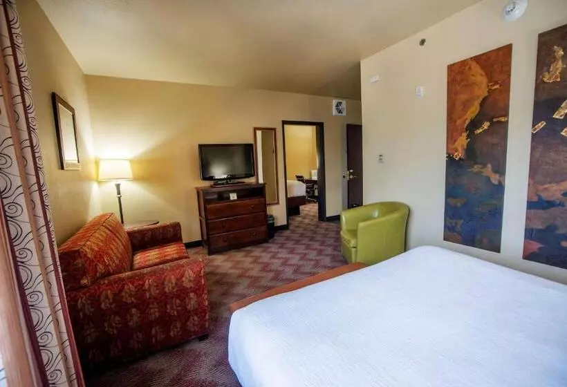 سوییت, Best Western Plus Cimarron Hotel & Suites