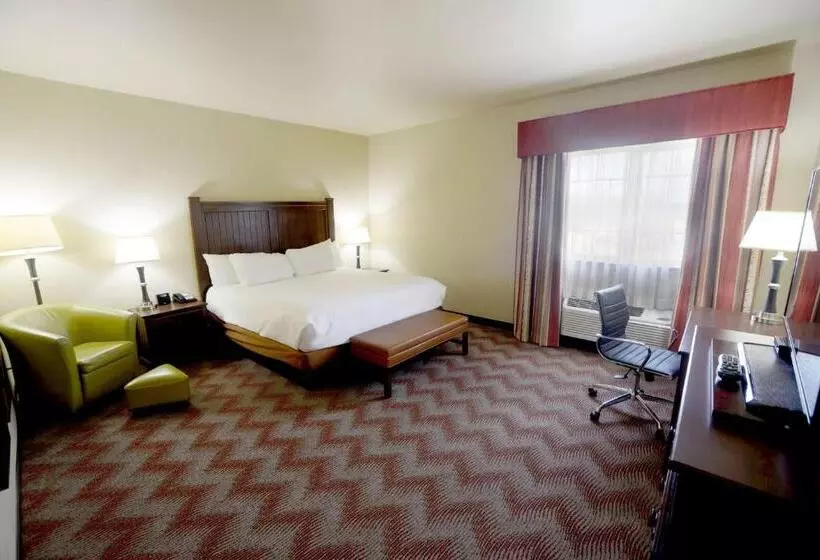 اتاق استاندارد با تخت بزرگ, Best Western Plus Cimarron Hotel & Suites