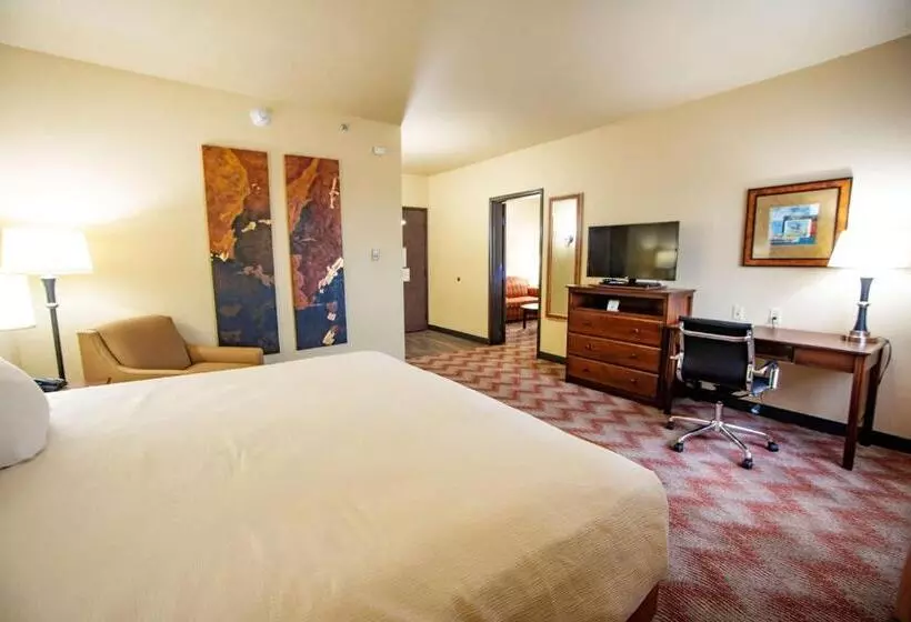 سوئیت 2 خوابه, Best Western Plus Cimarron Hotel & Suites
