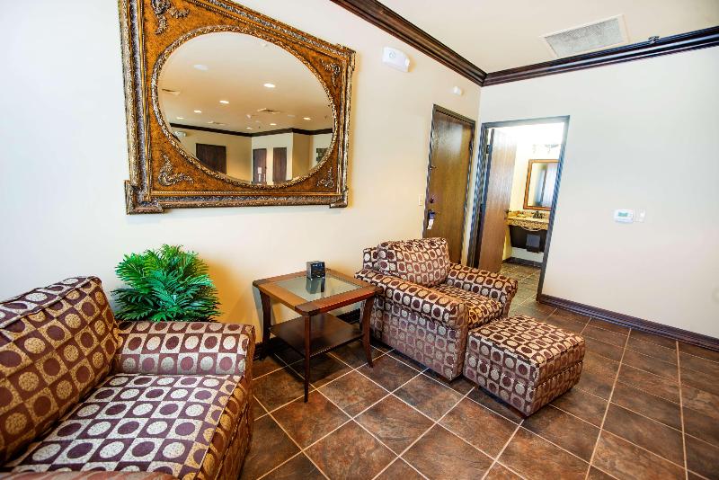 스위트, Best Western Plus Cimarron Hotel & Suites
