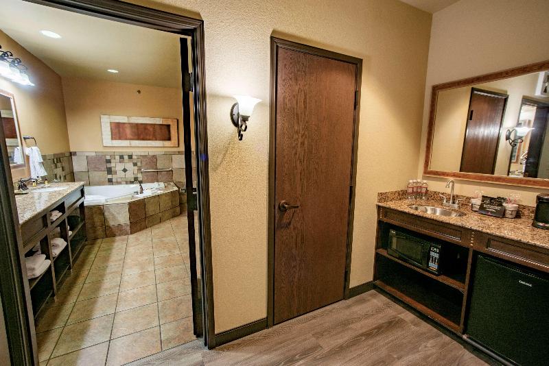 Люкс Кровать Кинг, Best Western Plus Cimarron Hotel & Suites