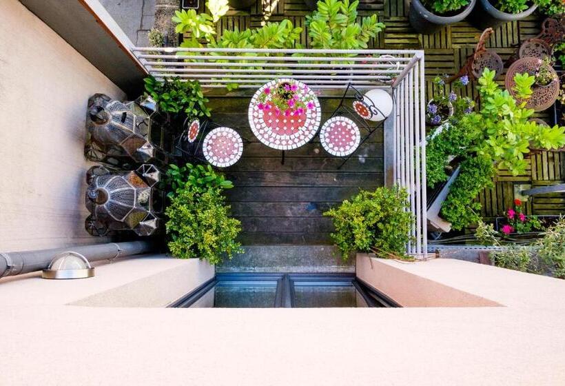 غرفة كمفورت مع بلكونة, Diamonds And Pearls