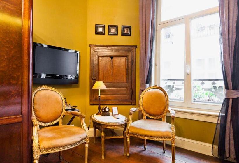 جناح جونيور ذات إطلالة, Diamonds And Pearls