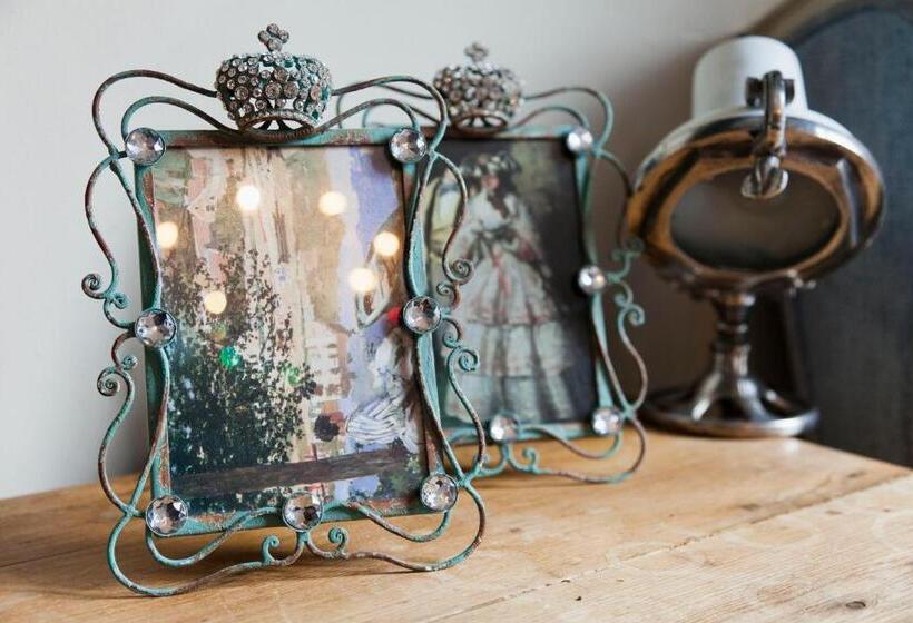 غرفة كمفورت مع بلكونة, Diamonds And Pearls