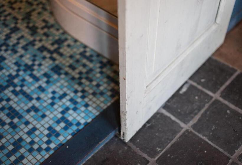 غرفة كمفورت مع بلكونة, Diamonds And Pearls