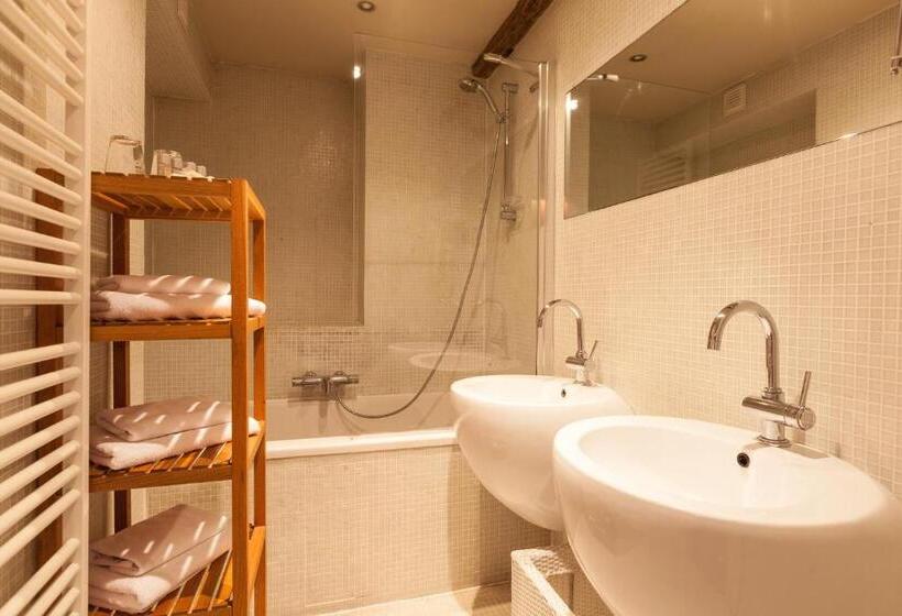 جناح سرير كينج, Diamonds And Pearls