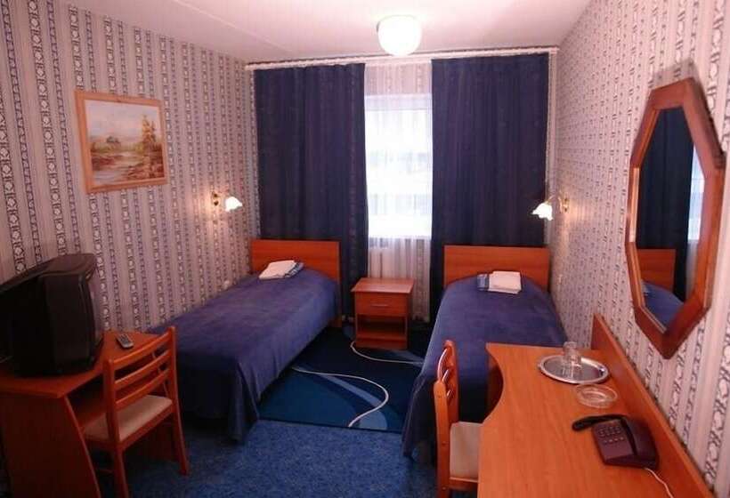 اتاق استاندارد با سرویس بهداشتی مشترک, Dorell