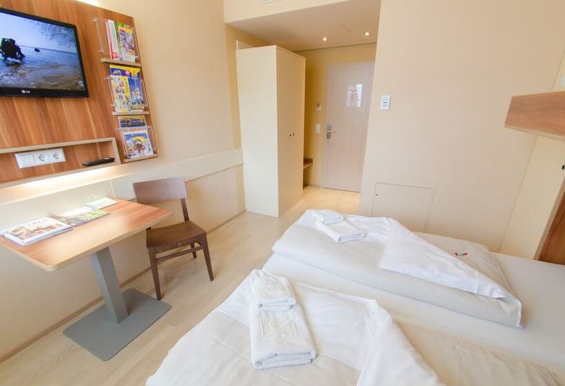 스탠다드 트리플 룸, Jufa Hotel Graz City