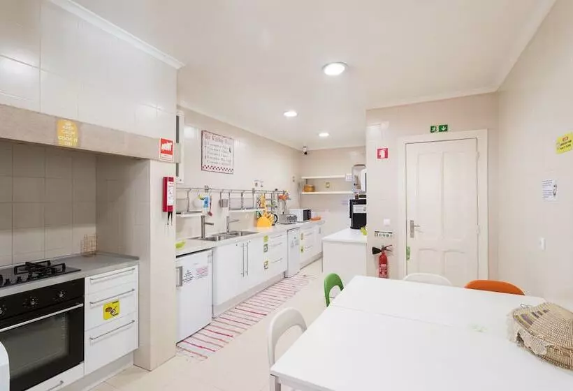 Quarto standard, Lisboa Central Hostel
