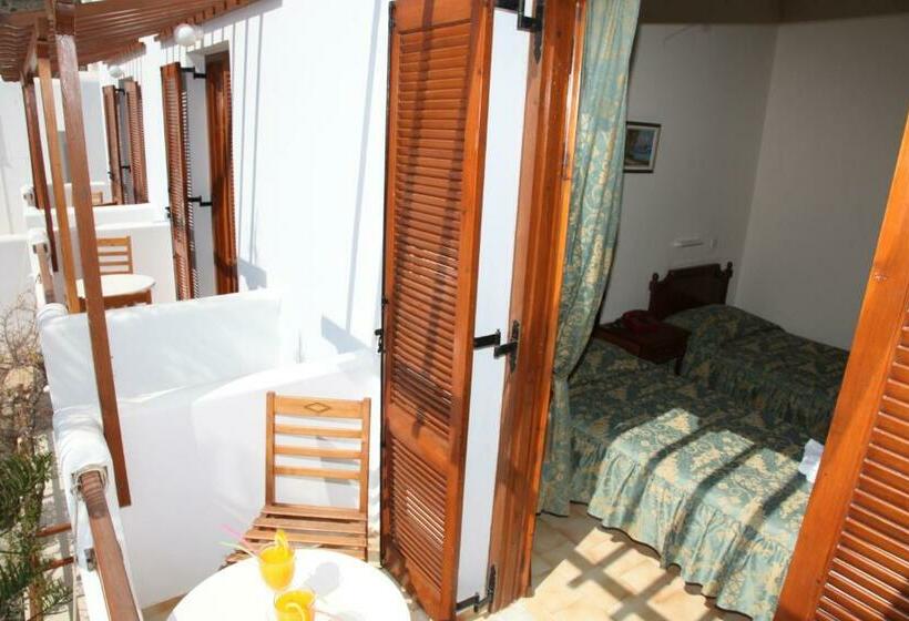 اتاق استاندارد با چشمانداز, Maistrali