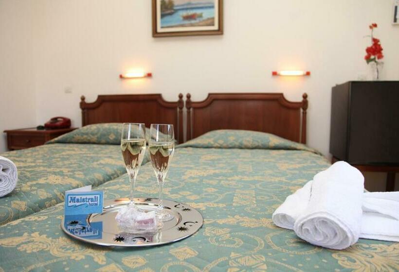 اتاق استاندارد در طبقه همکف, Maistrali