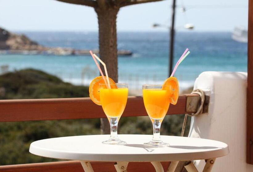 اتاق سوپریور با چشمانداز دریا, Maistrali