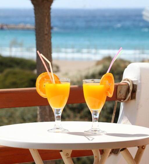 اتاق سوپریور با چشمانداز دریا, Maistrali