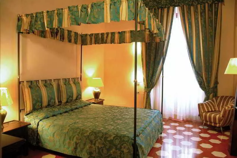 プレステージルーム, Villa Sabolini