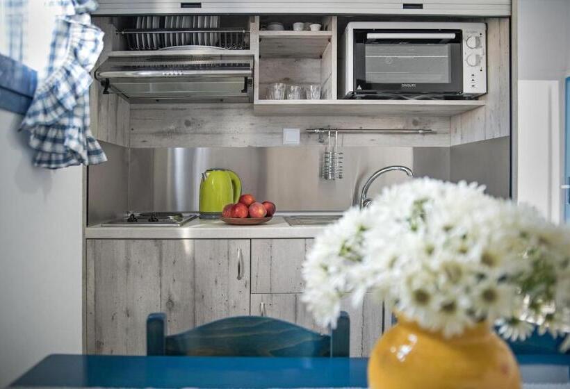 شقة غرفتين, Maistrali Apartments