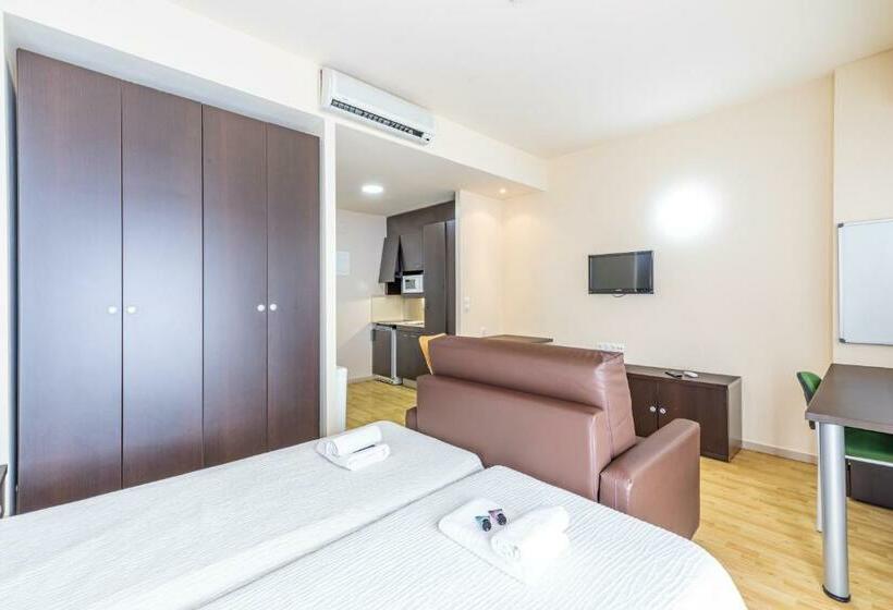 استودیو کامفورت, Residencia Universitaria Erasmo