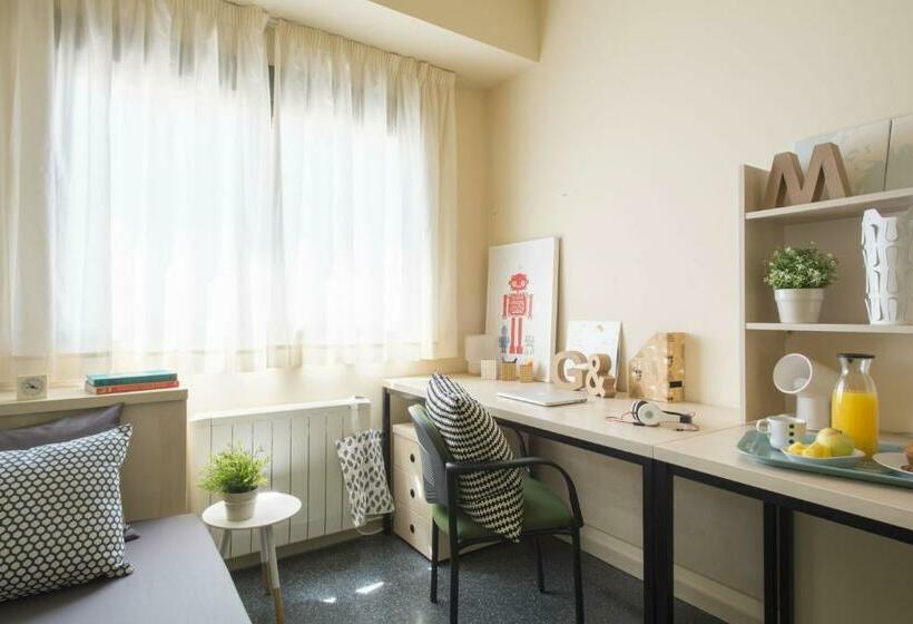 استودیوی استاندارد, Residencia Universitaria Erasmo