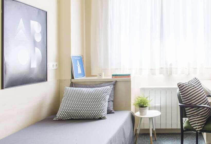 استودیوی استاندارد, Residencia Universitaria Erasmo