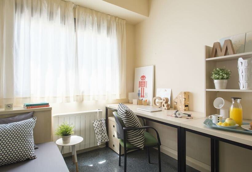 استودیوی استاندارد, Residencia Universitaria Erasmo