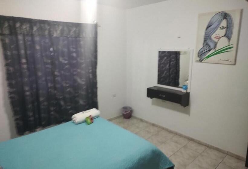 标准间, La Casa Jorge & Marvin