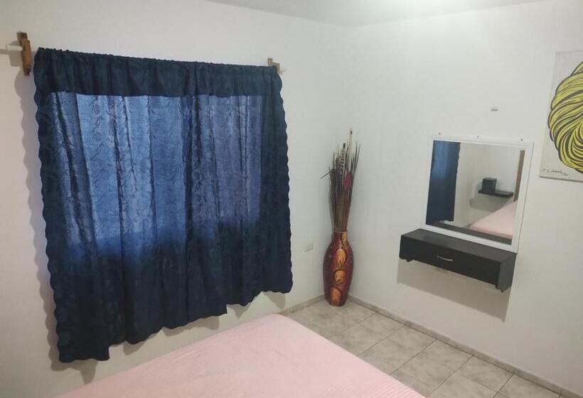 标准间, La Casa Jorge & Marvin