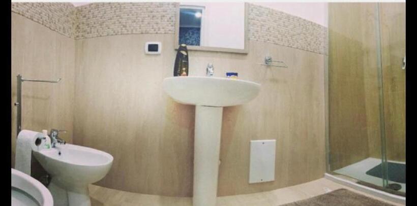 خانه 2 خوابه, La Residenza Della Fenice