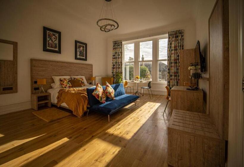 キングサイズベッドのスイートルーム, The Clarendon