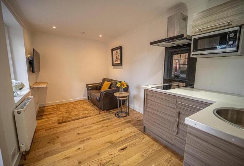 １ベッドルームアパートメント, The Clarendon