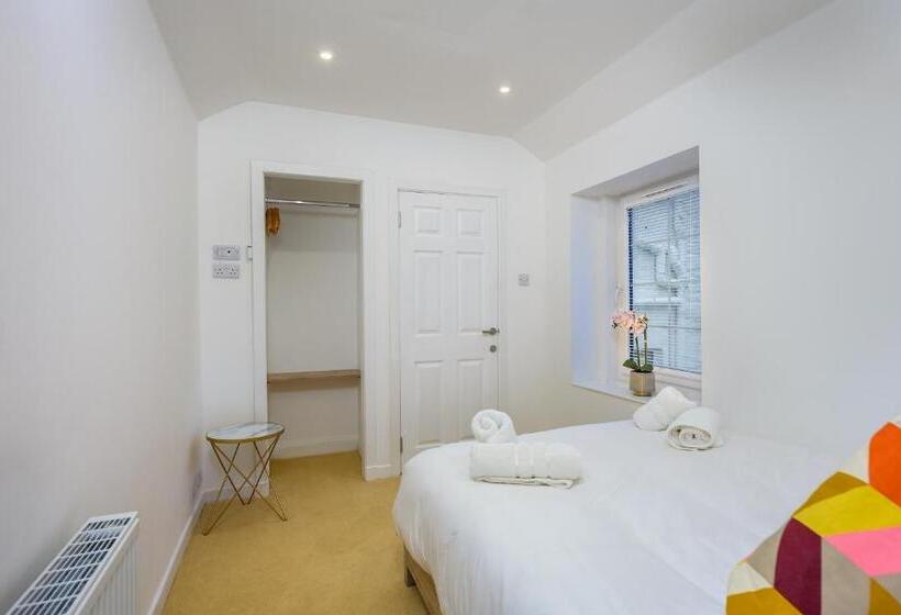 １ベッドルームアパートメント, The Clarendon