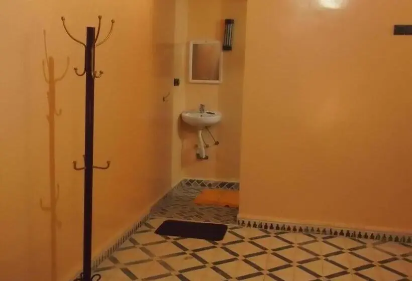 اتاق لوکس, Tifinagh Guest House