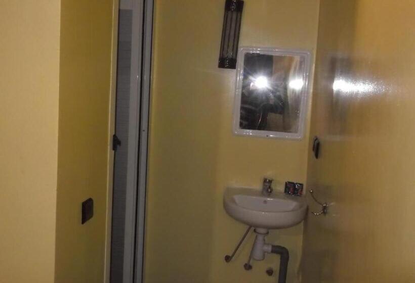 اتاق لوکس, Tifinagh Guest House