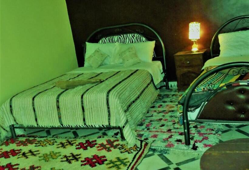 اتاق لوکس, Tifinagh Guest House